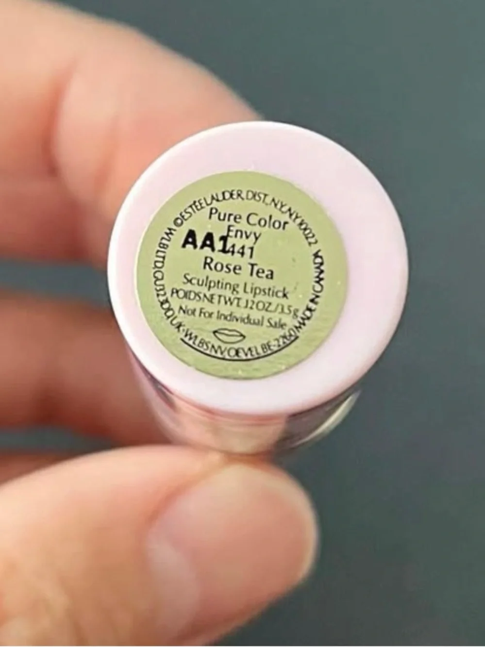 Estée Lauder lipstick #441 Rose Tea